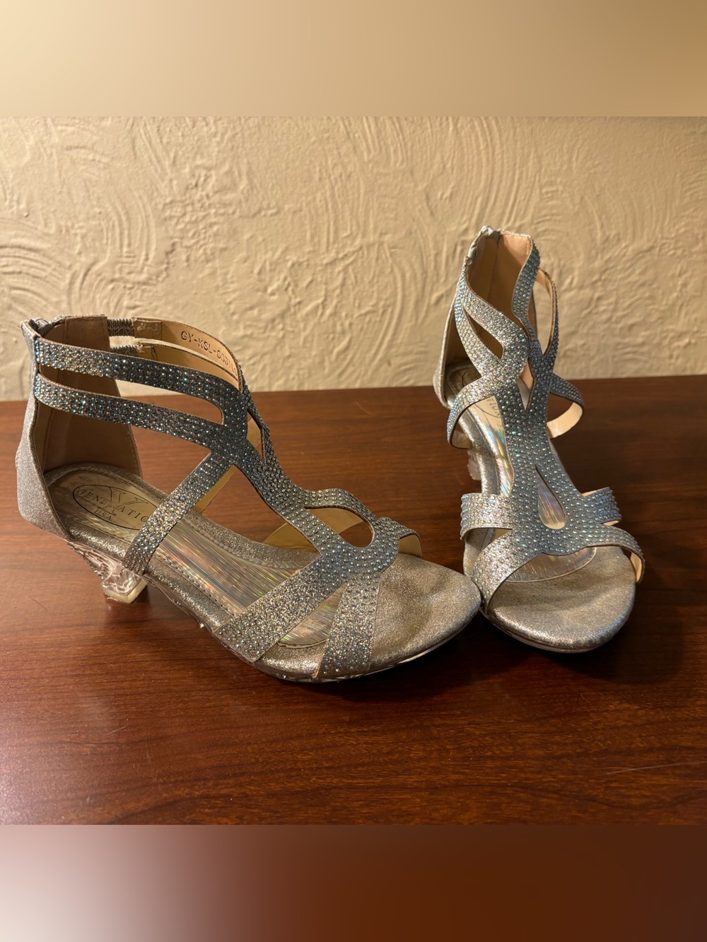 Euc Girls size 4 Generation Y pageant dress fancy heels